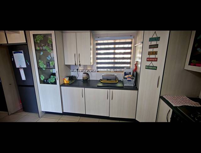 3 BEDROOM HOUSE FOR SALE IN ALBERTSDAL